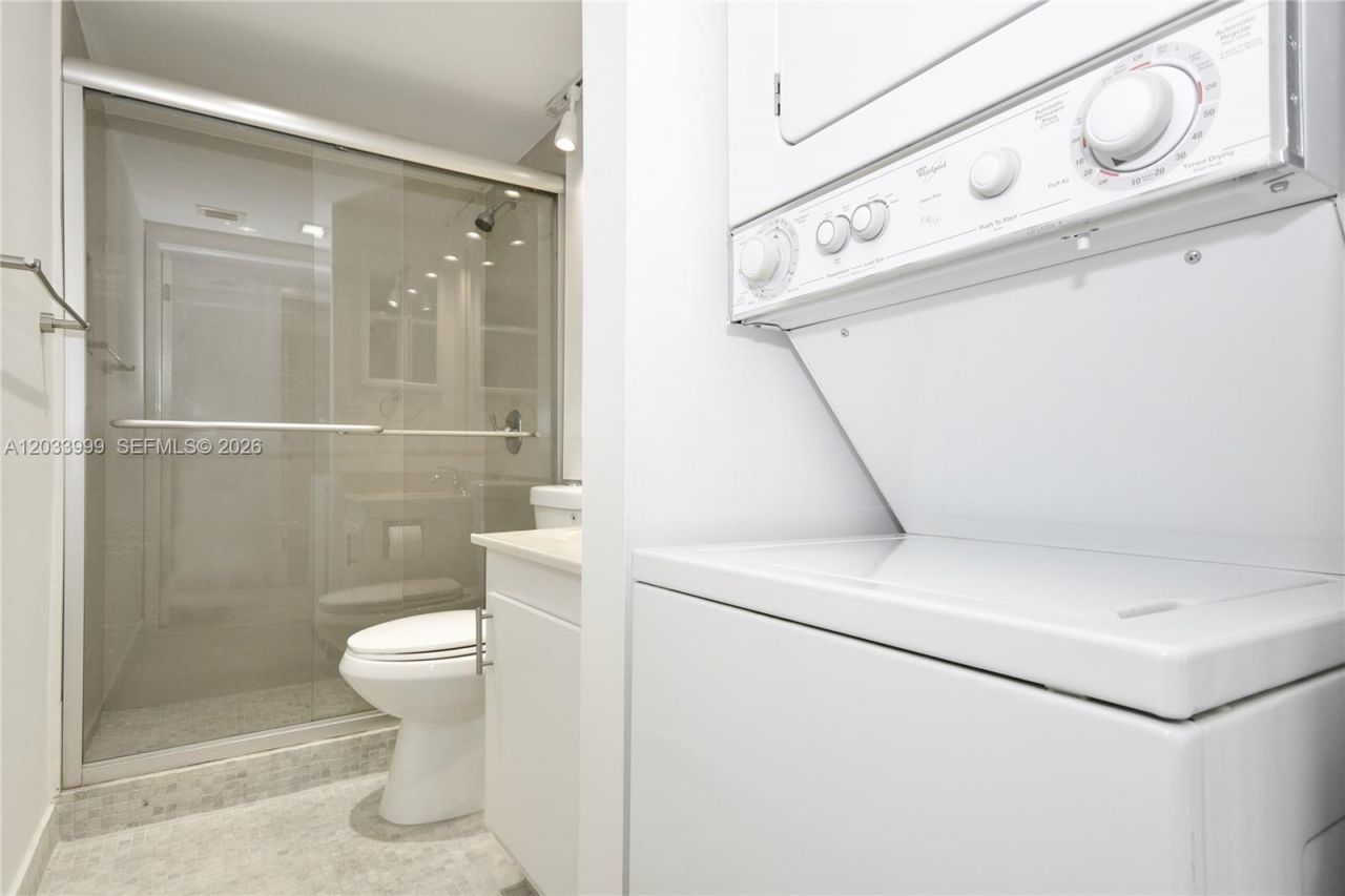 20505 E Country Club Dr , Unit 237, Aventura, FL 33180 Photo
