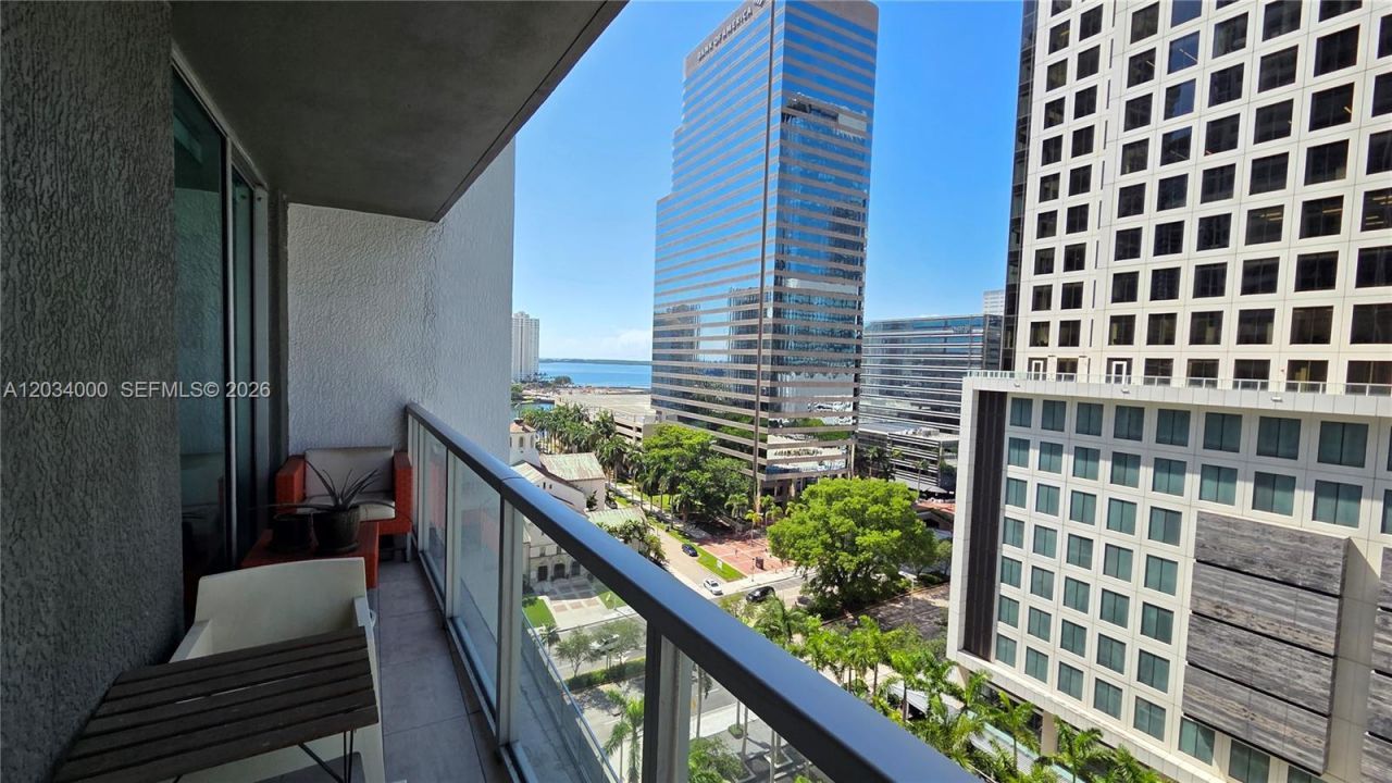 500 Brickell Ave , Unit 1410, Miami, FL 33131 Photo