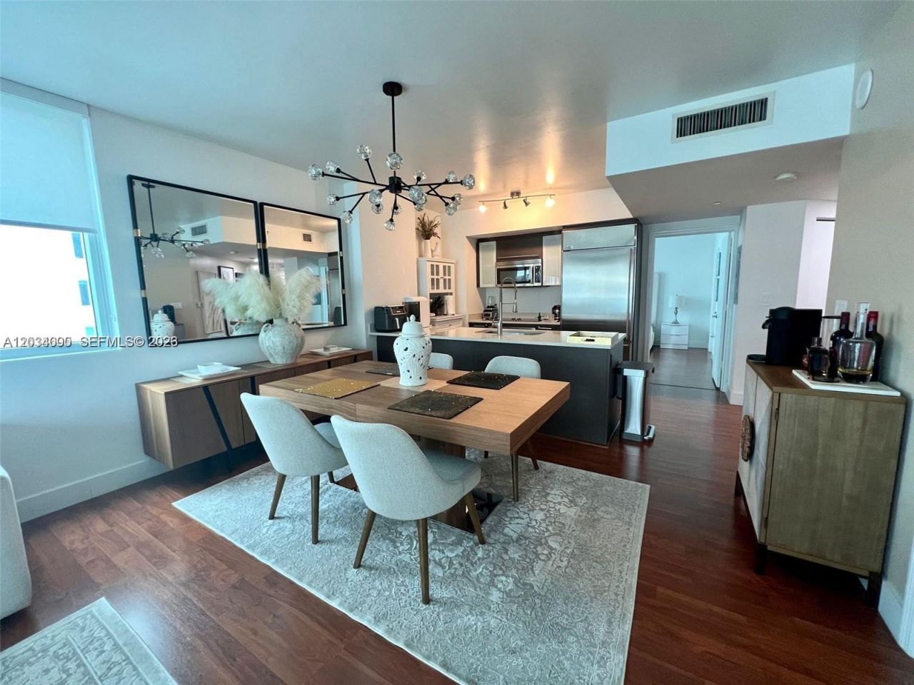 500 Brickell Ave , Unit 1410, Miami, FL 33131 Photo