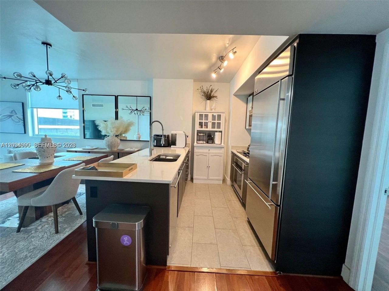 500 Brickell Ave , Unit 1410, Miami, FL 33131 Photo