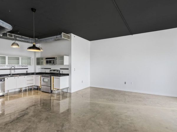 10 SW South River Dr , Unit 1207, Miami, FL 33130