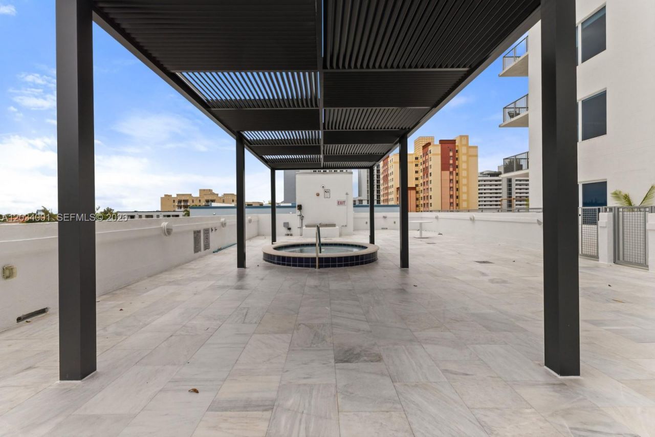 10 SW South River Dr , Unit 1207, Miami, FL 33130 Photo