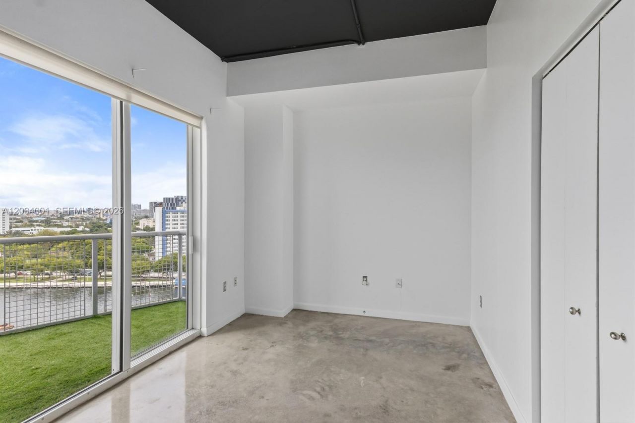 10 SW South River Dr , Unit 1207, Miami, FL 33130 Photo