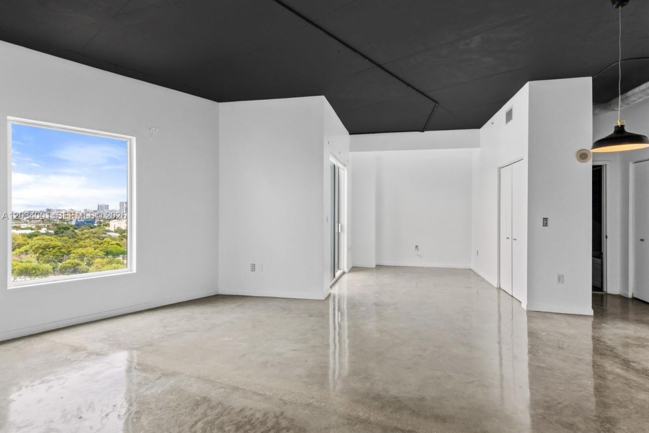10 SW South River Dr , Unit 1207, Miami, FL 33130 Photo