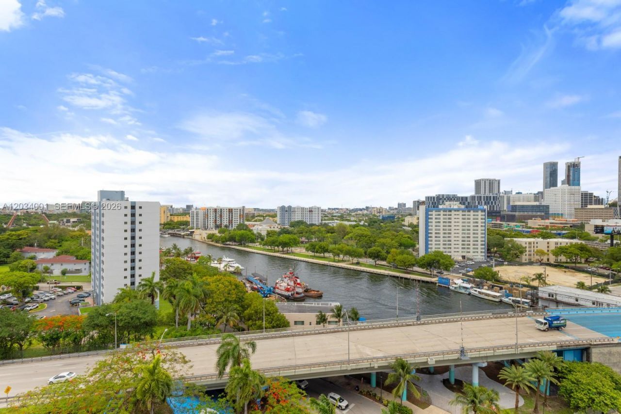 10 SW South River Dr , Unit 1207, Miami, FL 33130 Photo