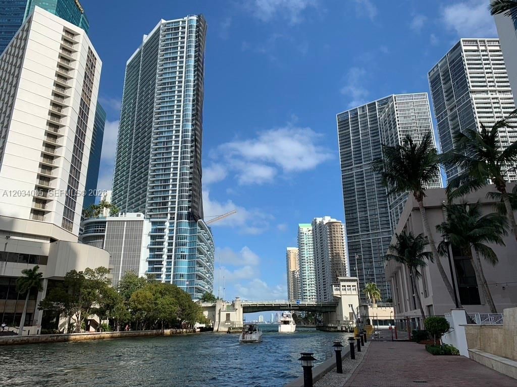 31 SE 5th St , Unit 3103, Miami, FL 33131 Photo