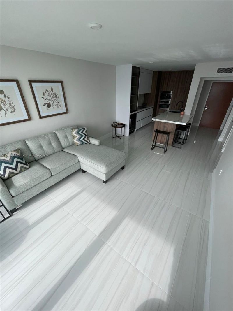 31 SE 5th St , Unit 3103, Miami, FL 33131 Photo