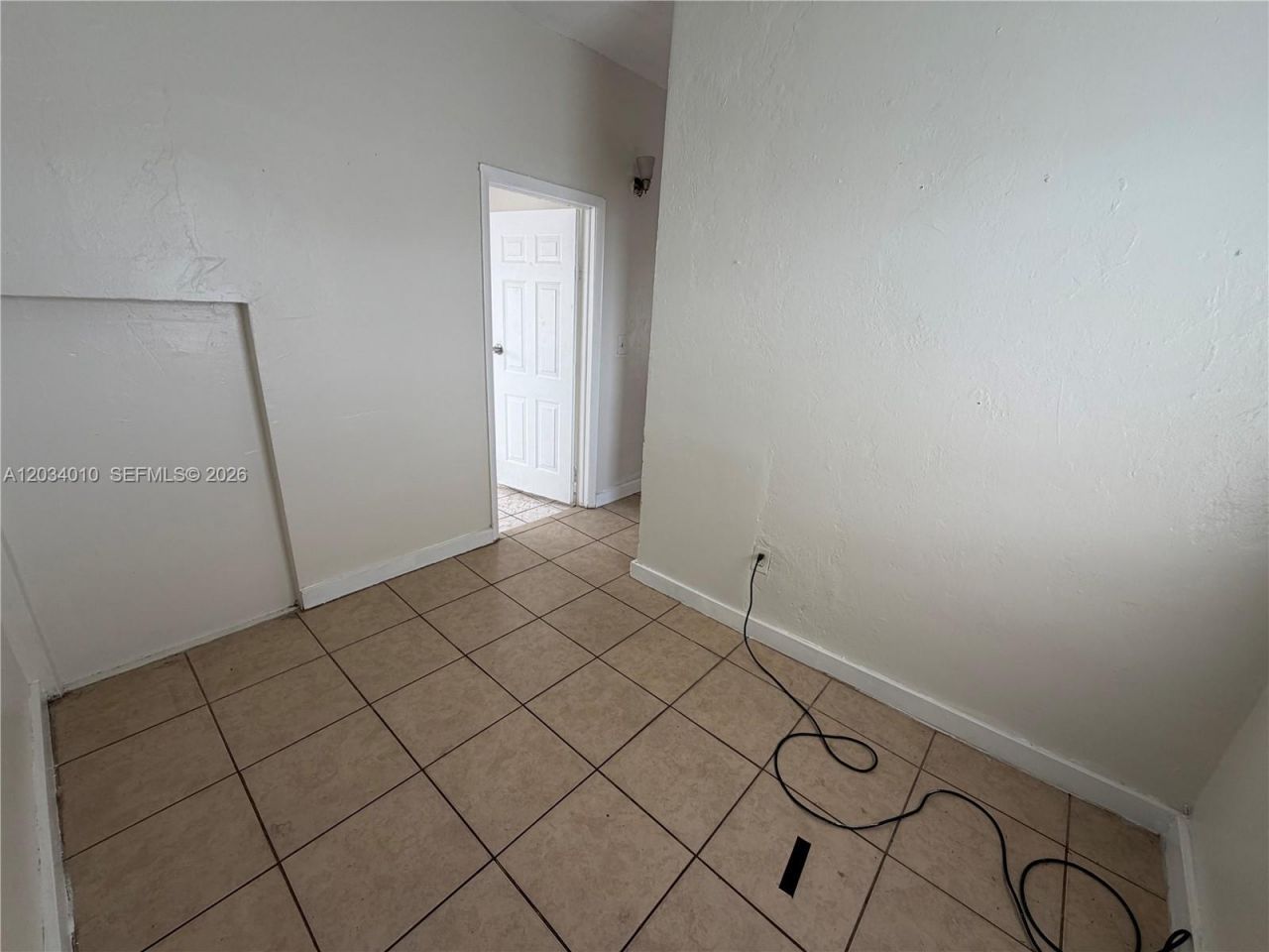 1579 NW 68th St , Unit B, Miami, FL 33147 Photo