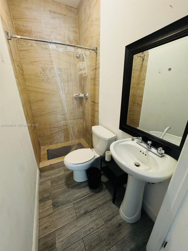 11 NW 47th Ter , Unit 1B, Miami, FL 33127 Photo