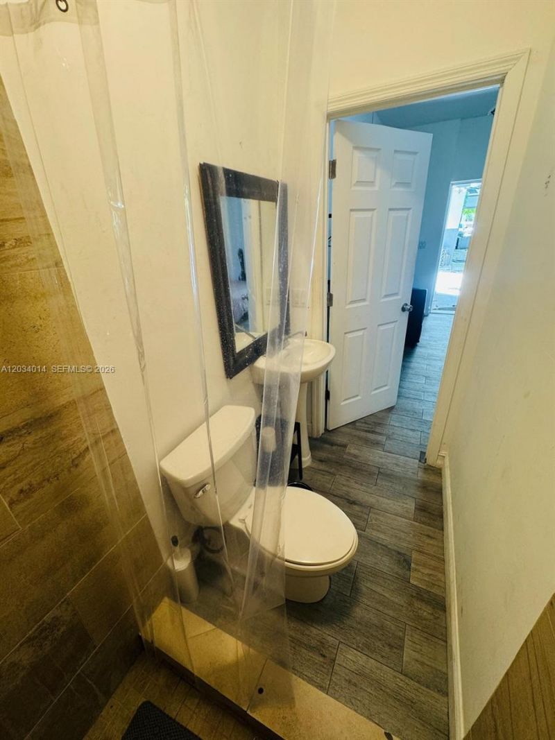 11 NW 47th Ter , Unit 1B, Miami, FL 33127 Photo