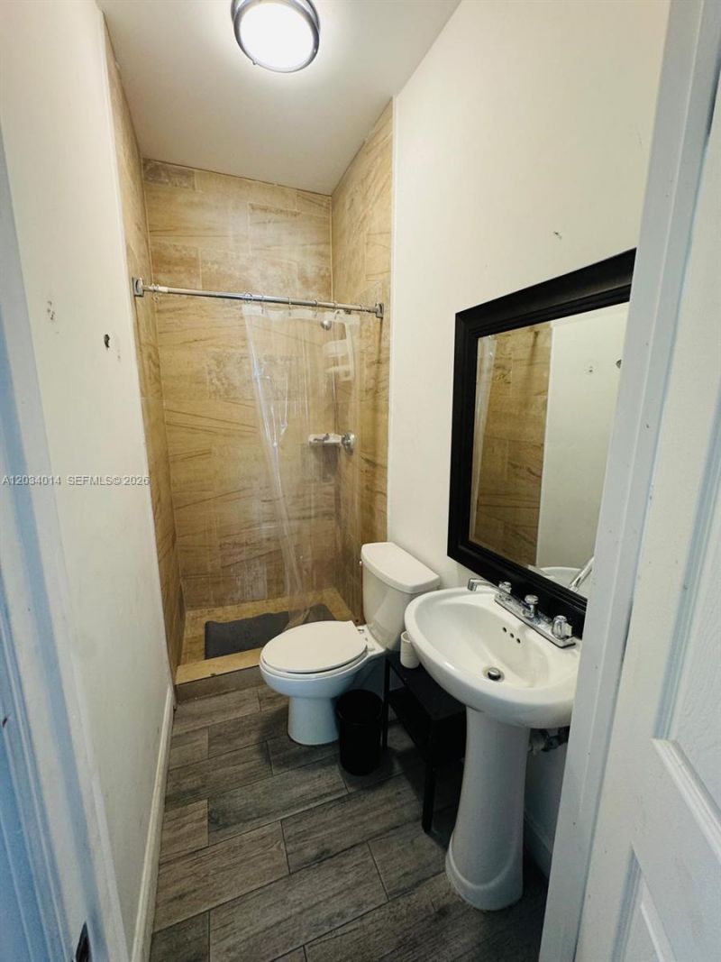 11 NW 47th Ter , Unit 1B, Miami, FL 33127 Photo