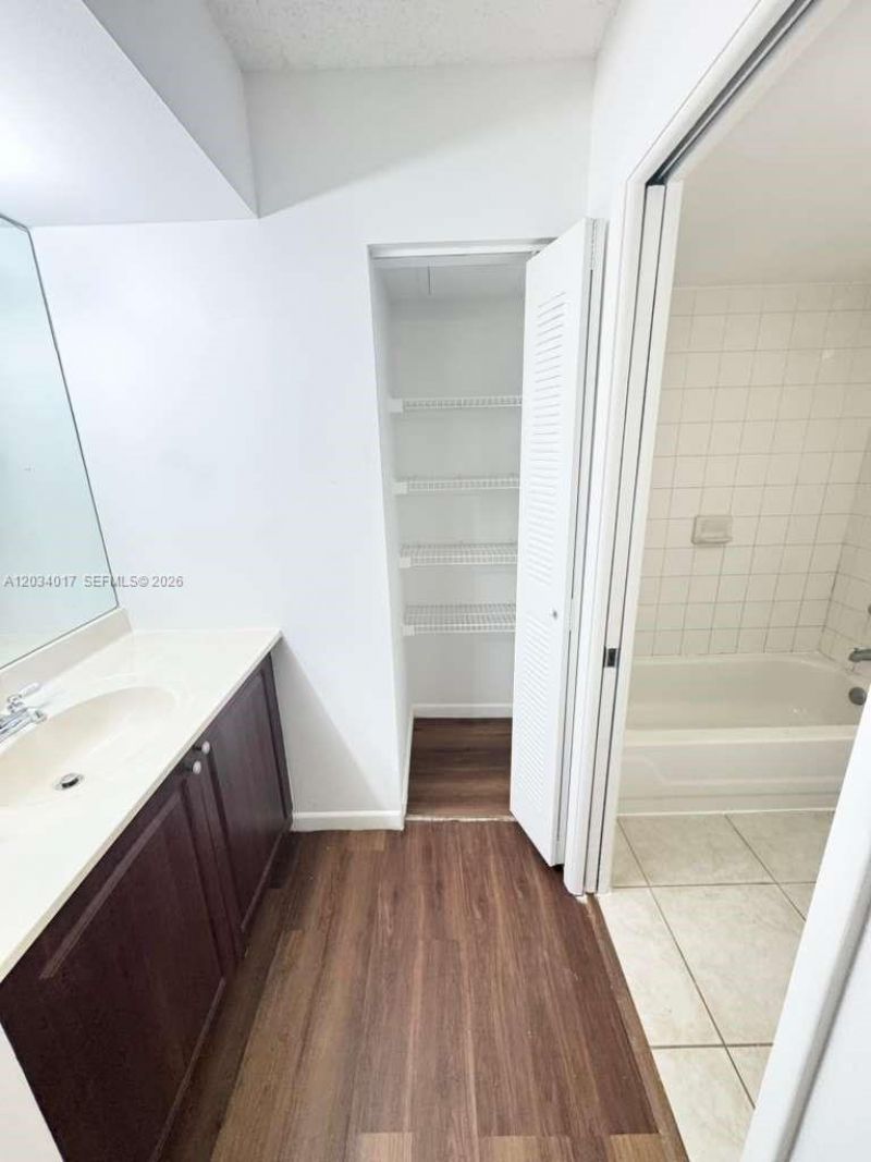1715 Village Blvd, Unit 107, West Palm Beach, FL 33409 Photo