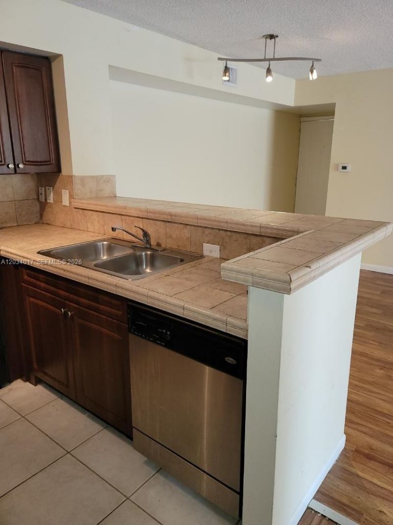 1715 Village Blvd , Unit 107, West Palm Beach, FL 33409 Photo