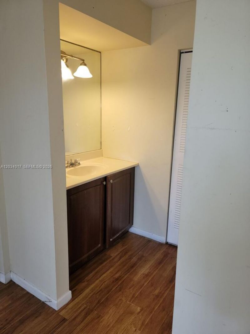 1715 Village Blvd , Unit 107, West Palm Beach, FL 33409 Photo