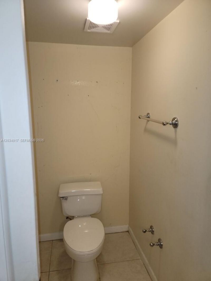 1715 Village Blvd , Unit 107, West Palm Beach, FL 33409 Photo