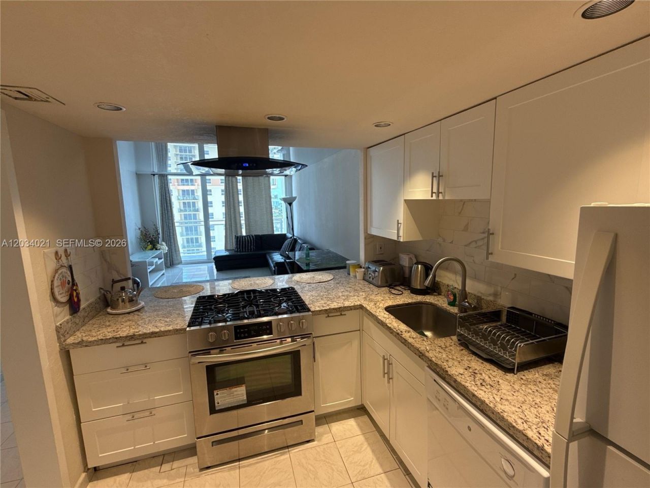 2030 S Ocean Dr, Unit 1511, Hallandale Beach, FL 33009 Photo