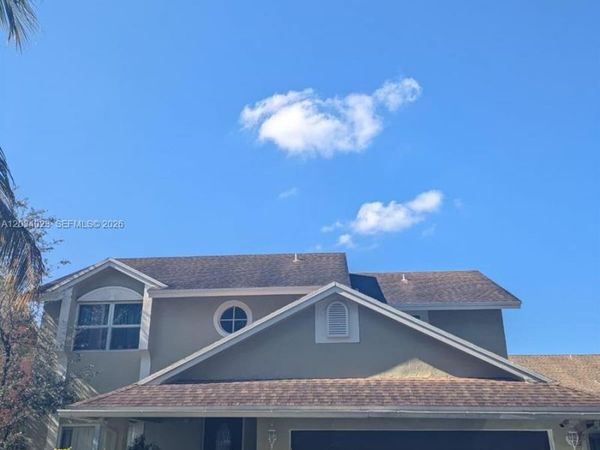 950 SW 95th Ter , Pembroke Pines, FL 33025