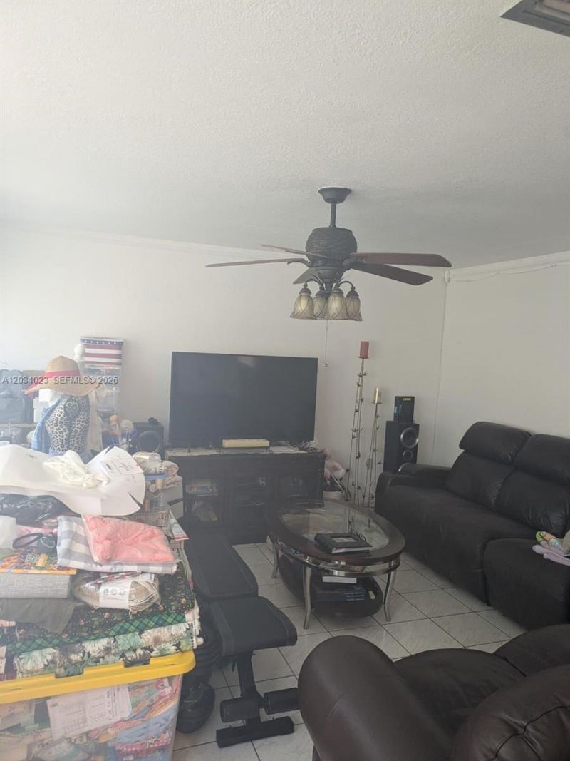950 SW 95th Ter , Pembroke Pines, FL 33025 Photo