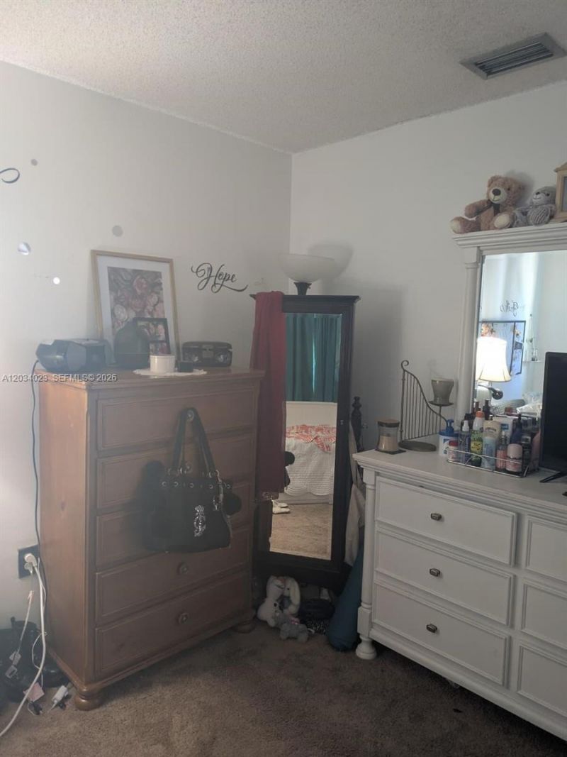 950 SW 95th Ter , Pembroke Pines, FL 33025 Photo