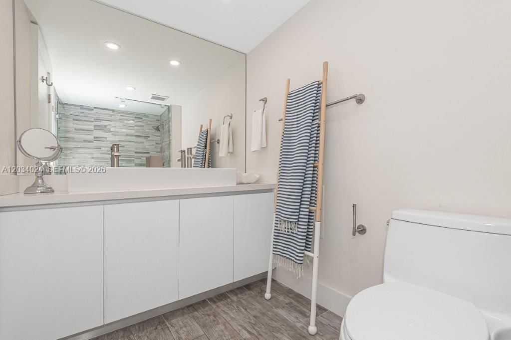 2301 Collins Ave , Unit 926, Miami Beach, FL 33139 Photo