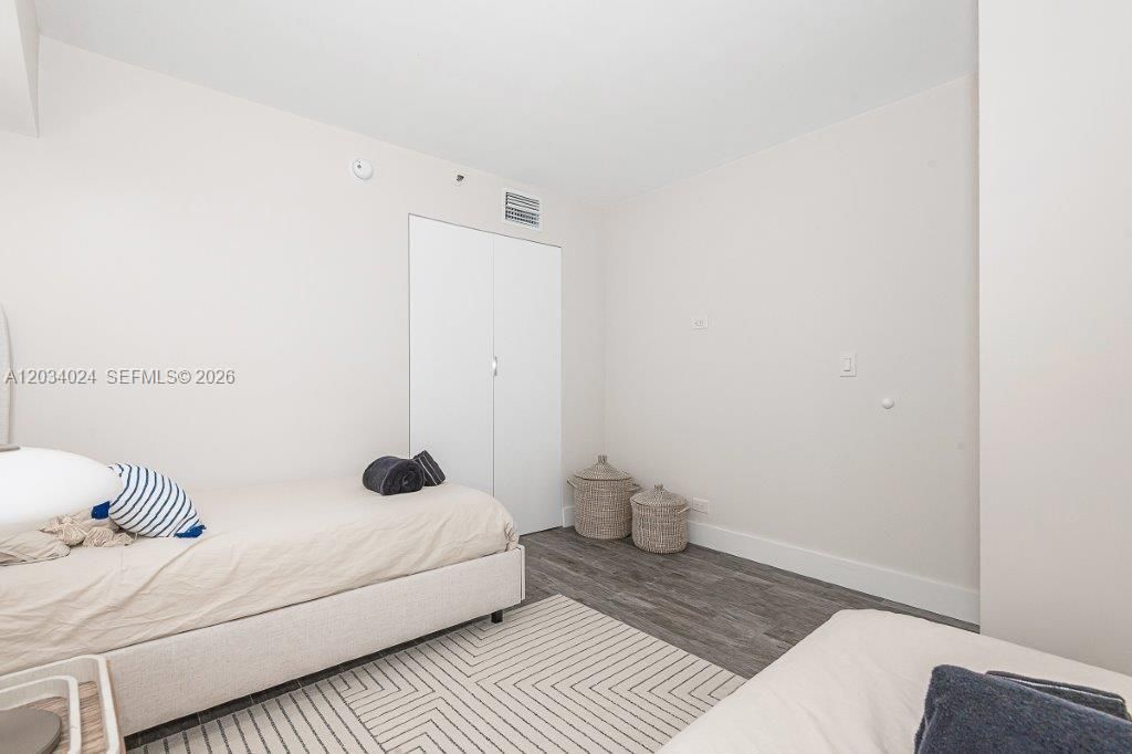 2301 Collins Ave , Unit 926, Miami Beach, FL 33139 Photo