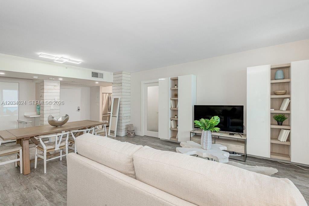 2301 Collins Ave , Unit 926, Miami Beach, FL 33139 Photo