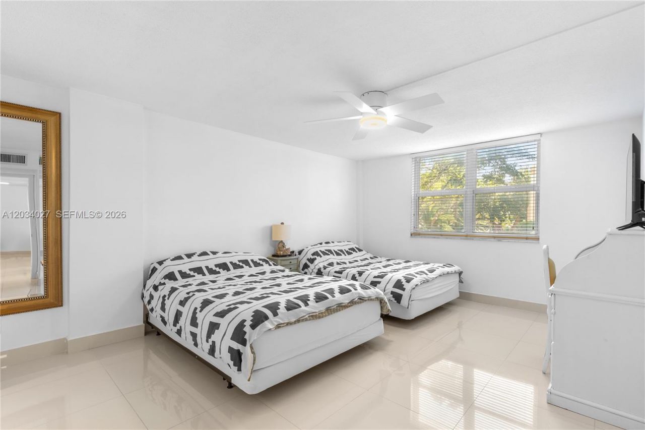 1849 S Ocean Dr , Unit 212, Hallandale Beach, FL 33009 Photo
