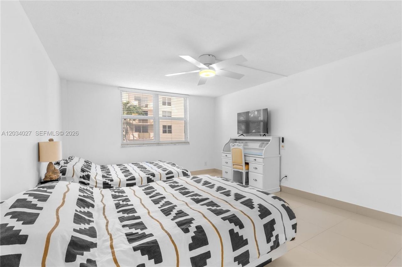 1849 S Ocean Dr , Unit 212, Hallandale Beach, FL 33009 Photo