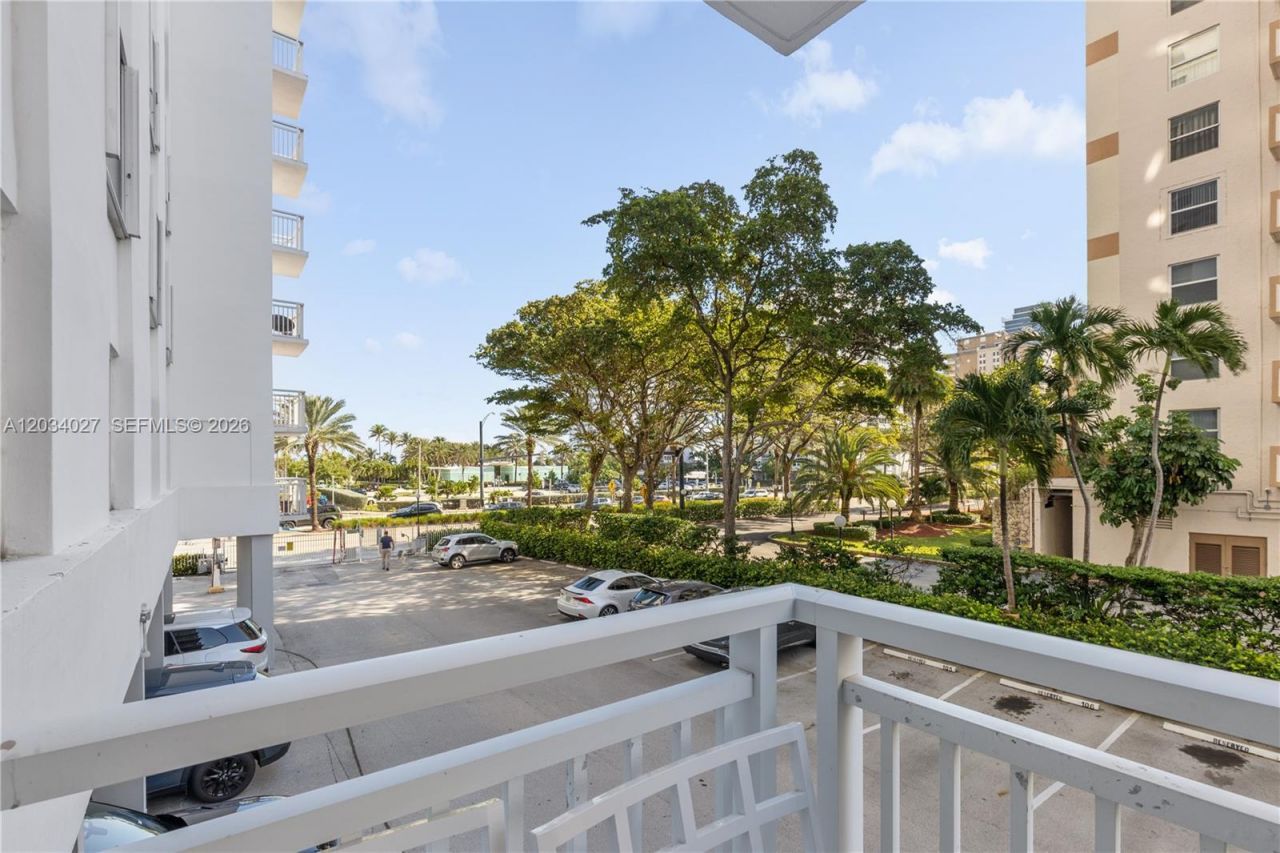 1849 S Ocean Dr , Unit 212, Hallandale Beach, FL 33009 Photo