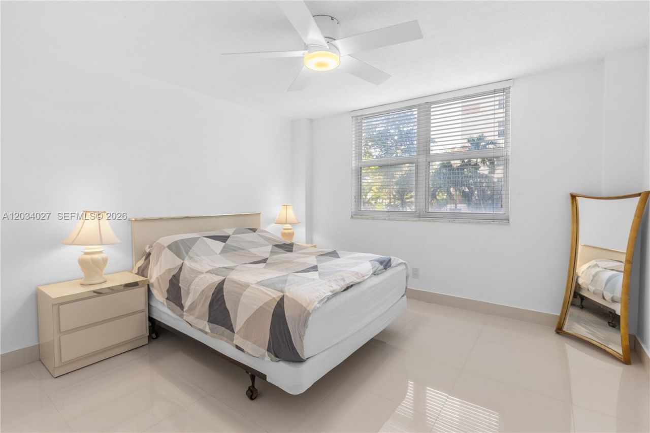 1849 S Ocean Dr , Unit 212, Hallandale Beach, FL 33009 Photo