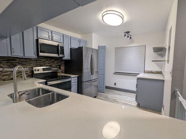 4430 NW 92nd Way, Sunrise, FL 33351