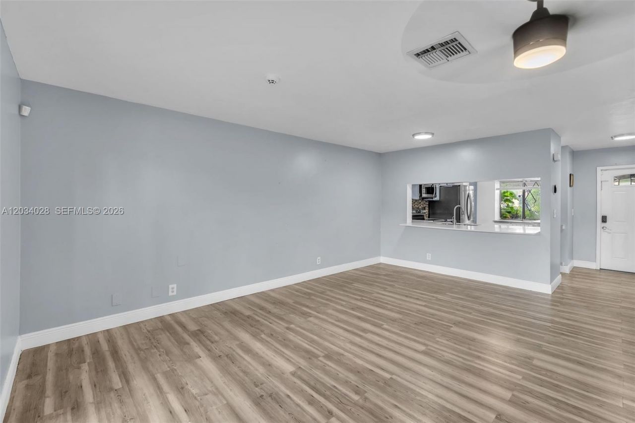 4430 NW 92nd Way, Sunrise, FL 33351 Photo