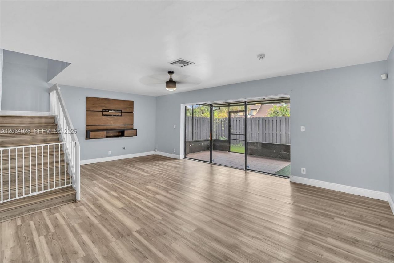 4430 NW 92nd Way, Sunrise, FL 33351 Photo