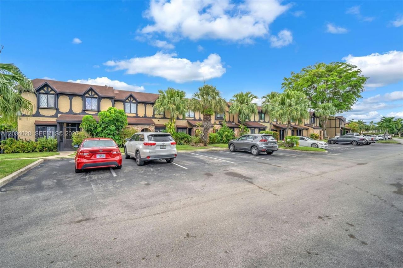 4430 NW 92nd Way, Sunrise, FL 33351 Photo