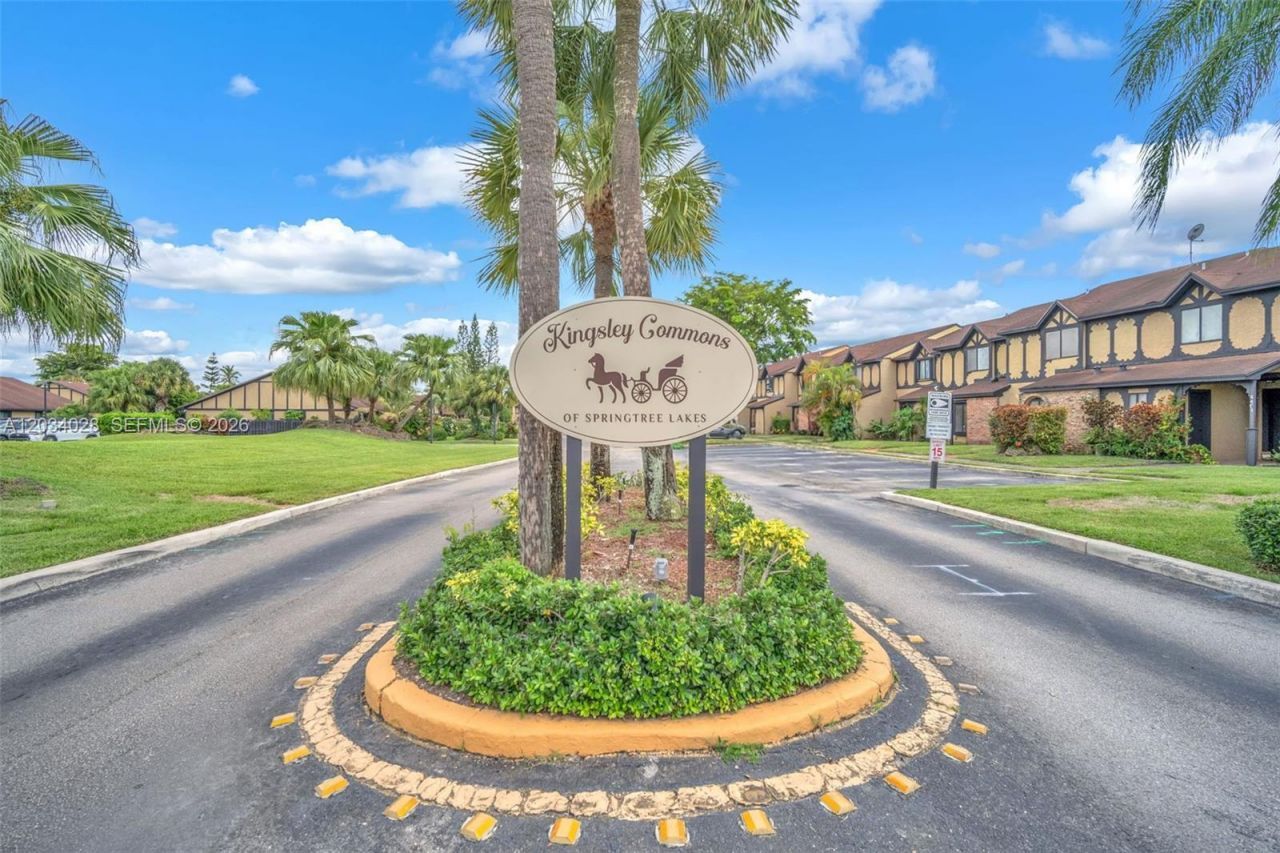 4430 NW 92nd Way, Sunrise, FL 33351 Photo