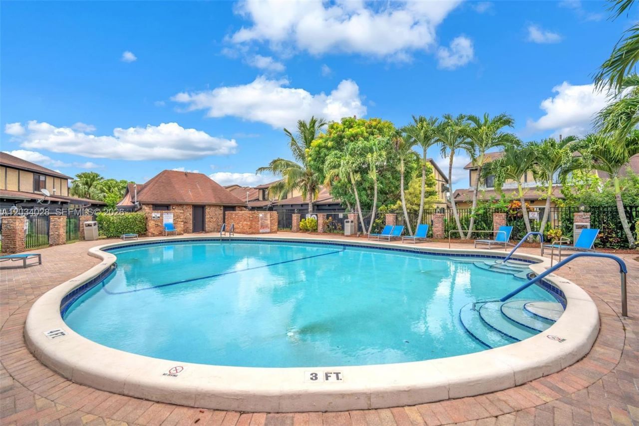 4430 NW 92nd Way, Sunrise, FL 33351 Photo