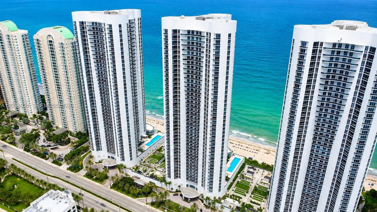 15901 Collins Ave, Unit 403, Sunny Isles Beach, FL 33160 Photo
