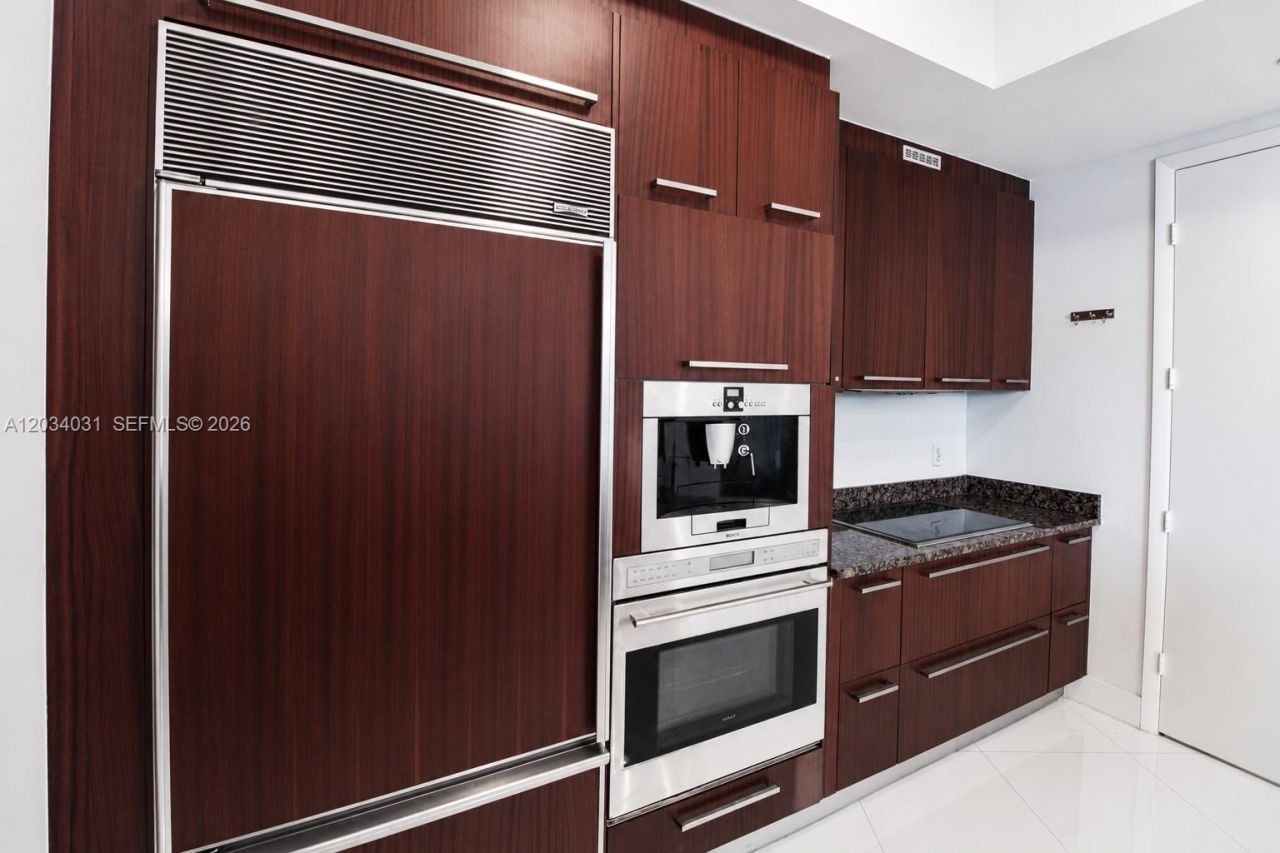 15901 Collins Ave, Unit 403, Sunny Isles Beach, FL 33160 Photo