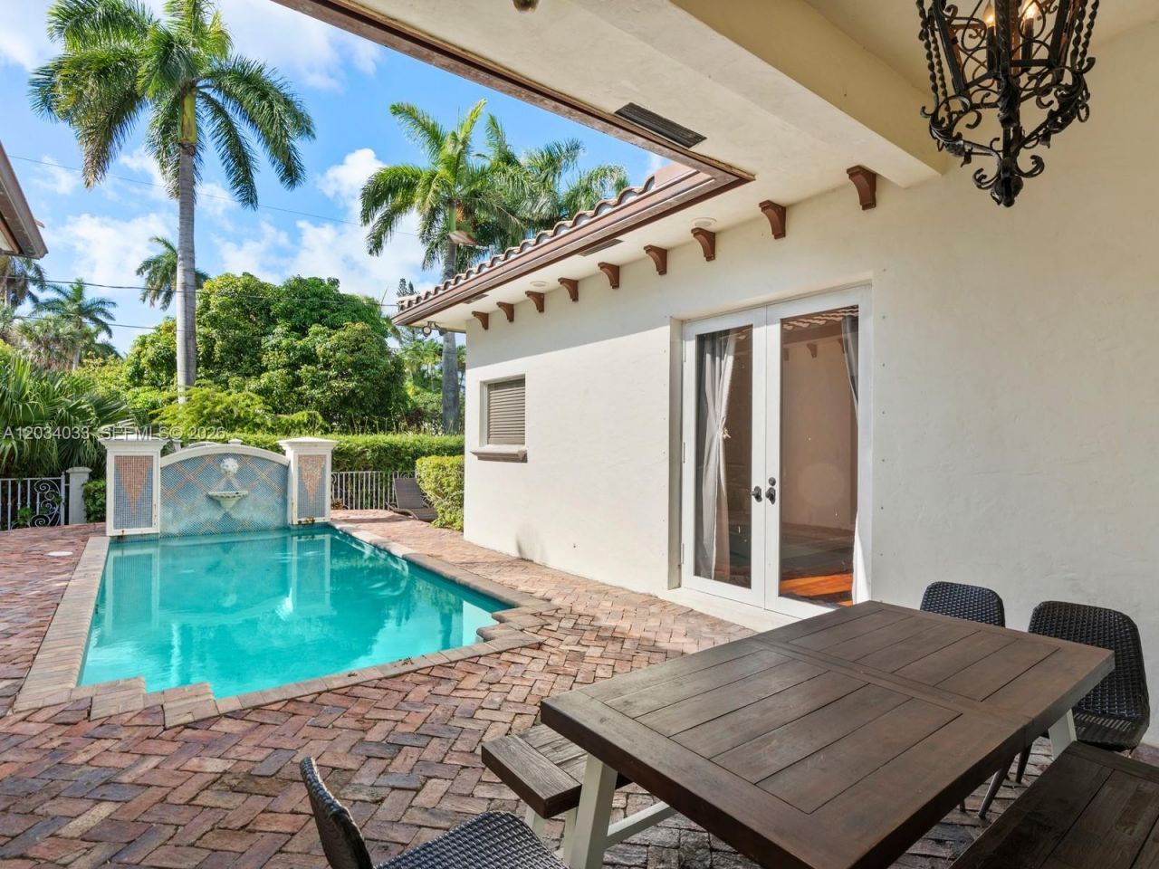 1223 Jackson St , Unit 1223, Hollywood, FL 33019 Photo