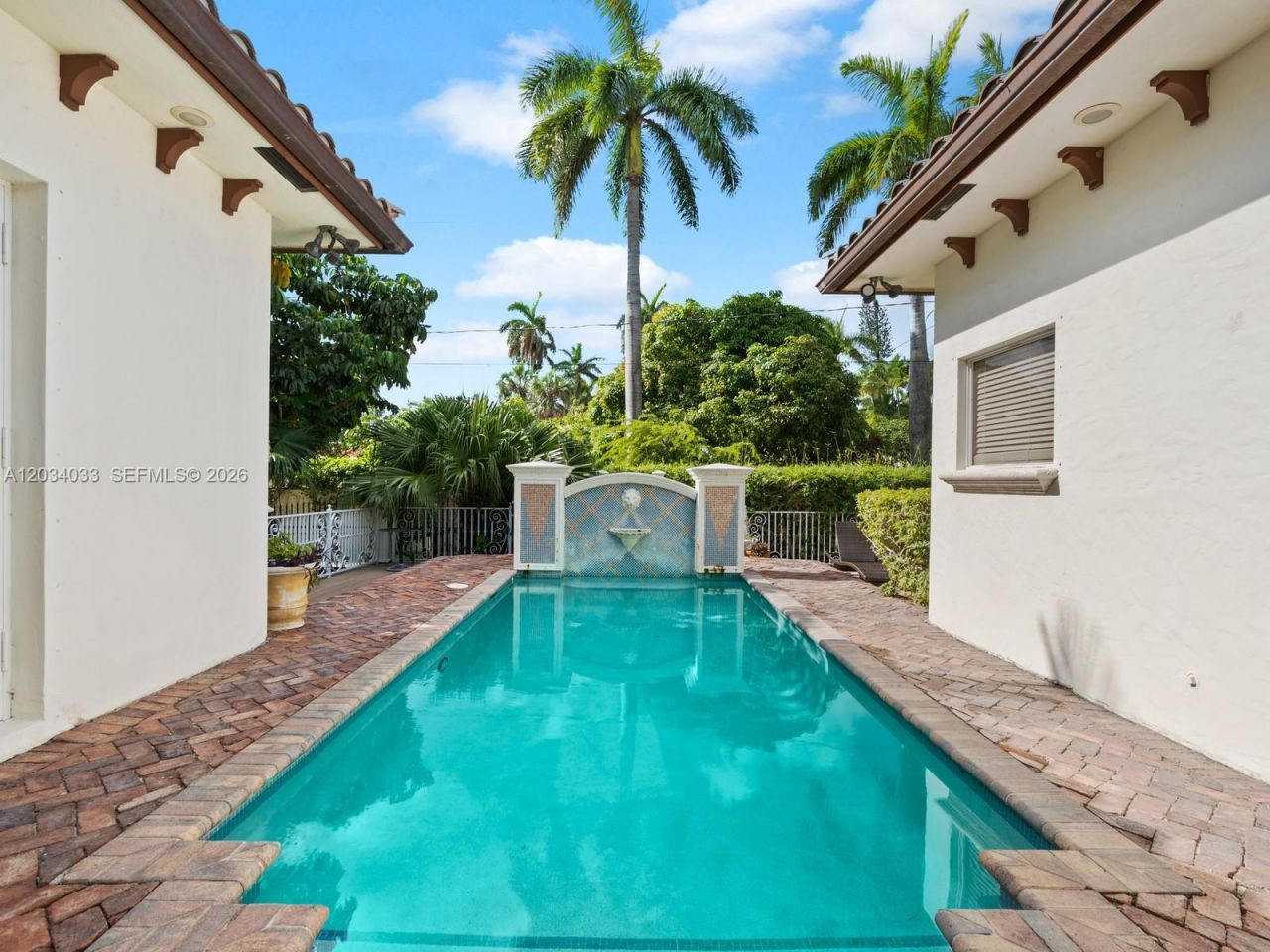 1223 Jackson St , Unit 1223, Hollywood, FL 33019 Photo