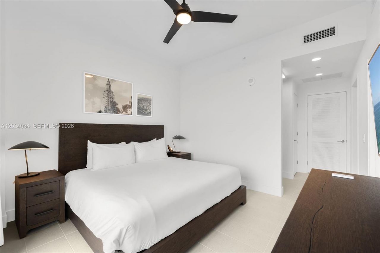 601 NE 1st Ave , Unit LPH 4814, Miami, FL 33132 Photo