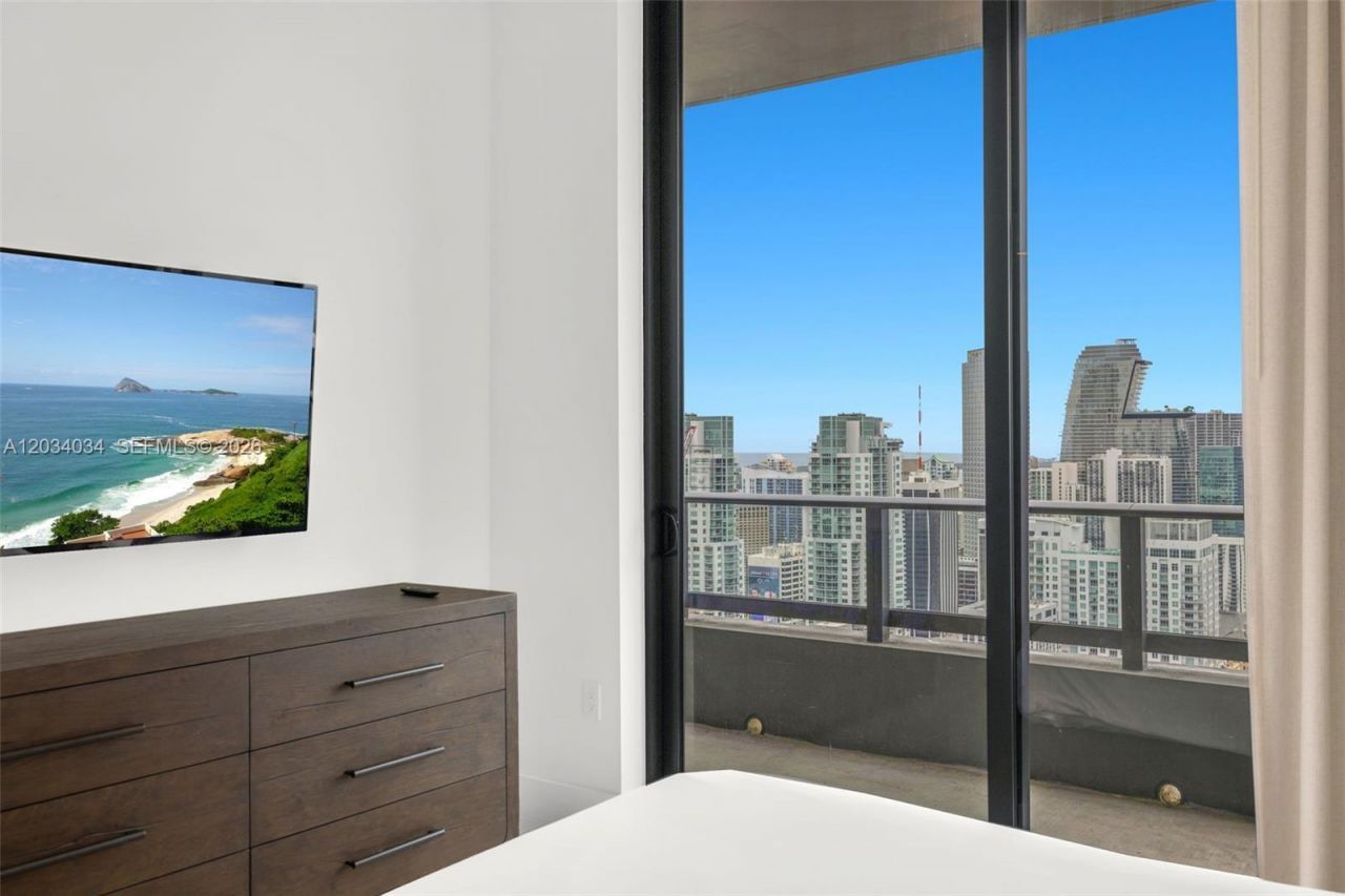 601 NE 1st Ave , Unit LPH 4814, Miami, FL 33132 Photo