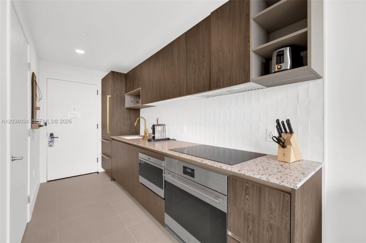 601 NE 1st Ave , Unit LPH 4814, Miami, FL 33132 Photo