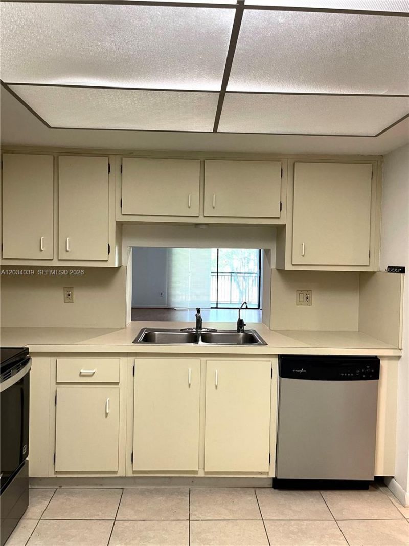 16171 Blatt Blvd , Unit 212, Weston, FL 33326 Photo