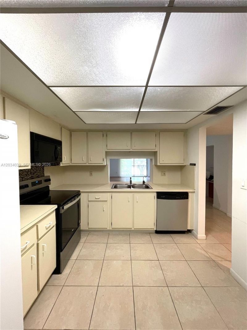 16171 Blatt Blvd , Unit 212, Weston, FL 33326 Photo