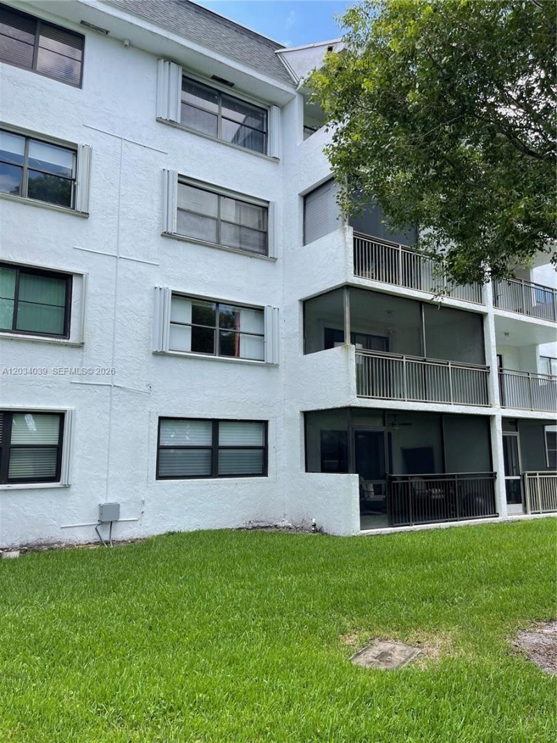 16171 Blatt Blvd , Unit 212, Weston, FL 33326 Photo