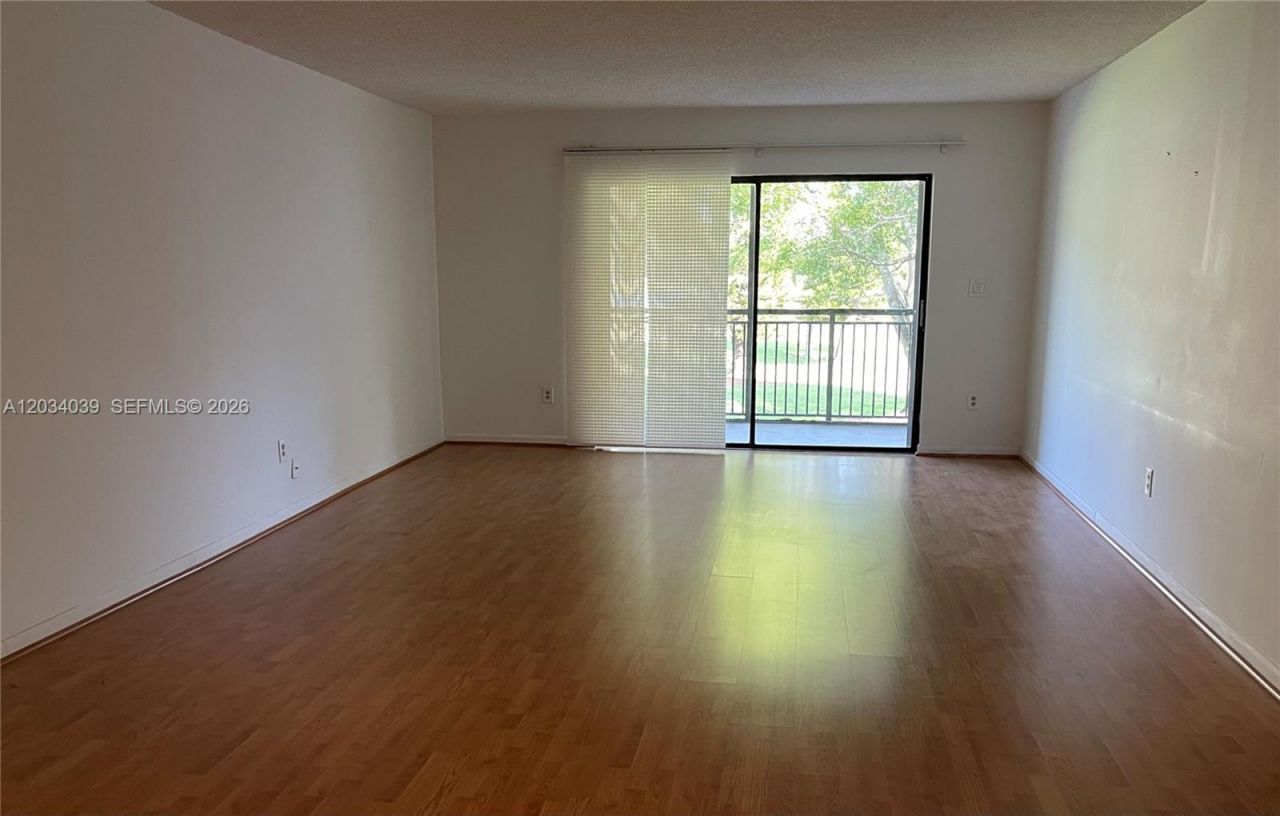 16171 Blatt Blvd , Unit 212, Weston, FL 33326 Photo