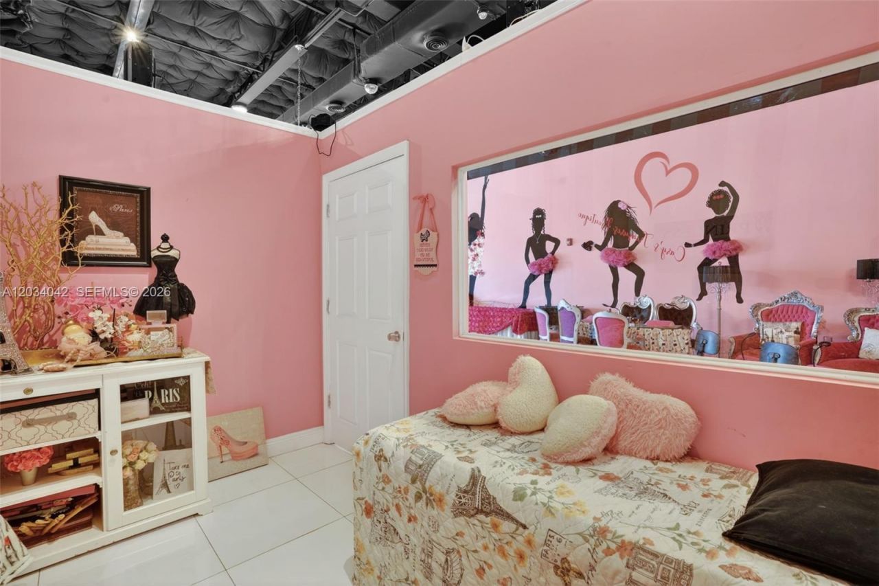 Business Opportunity â?? Established Childrenâ??s , Miami, FL 33184 Photo