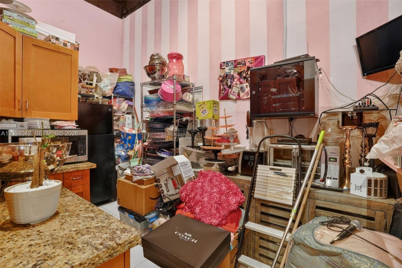 Business Opportunity â?? Established Childrenâ??s , Miami, FL 33184 Photo