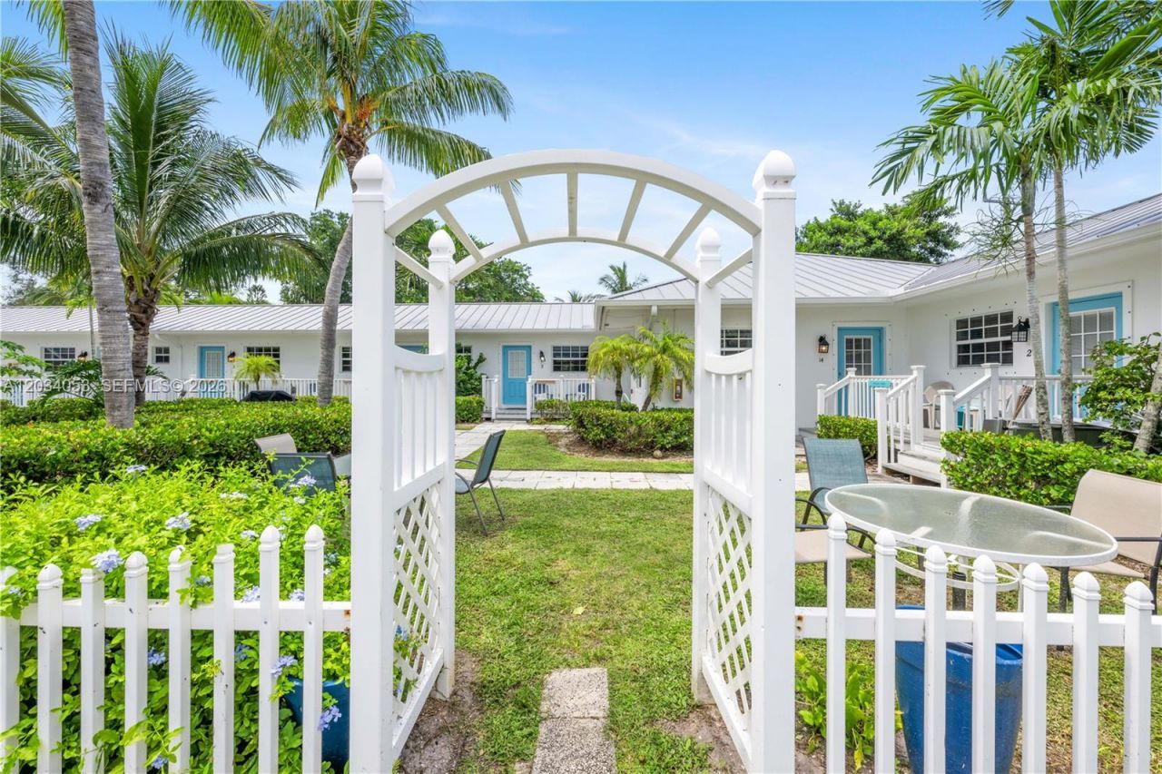 2502 Tamarind Dr , Fort Pierce, FL 34949 Photo